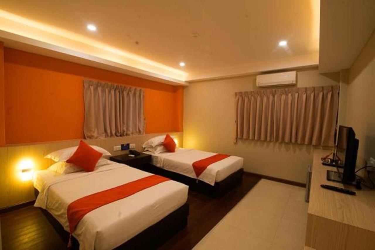 Eastern Hotel Yangon Ngoại thất bức ảnh
